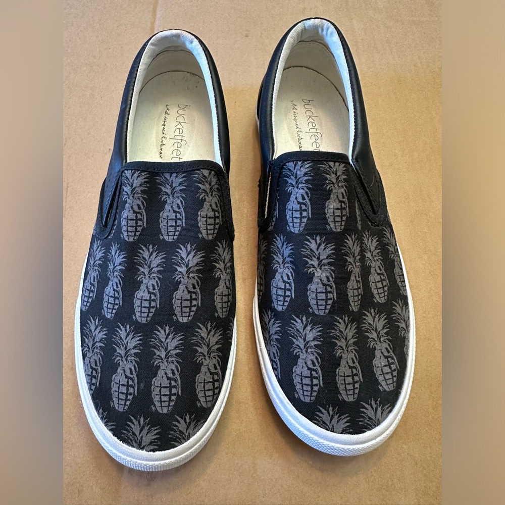 Bucketfeet Pineapple Slip-ons